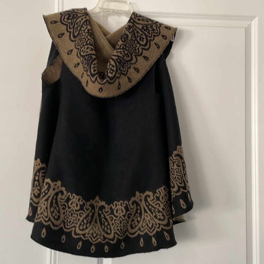 Reversible Cape Poncho Sweater One Size Black Tan Layering Bohemian Embroidered
